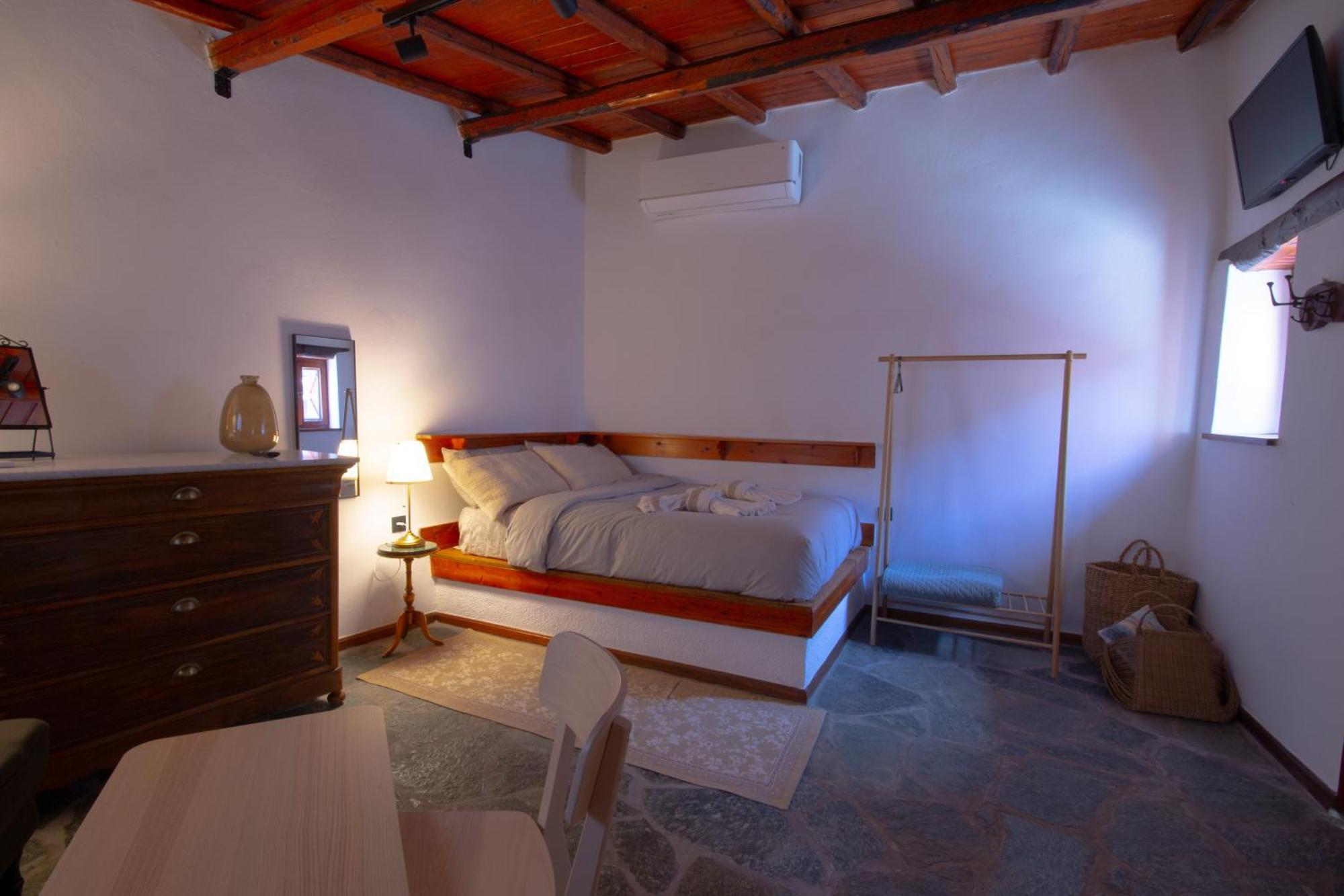 Fteri Stone House In Platanos, Akrata Apartment Bagian luar foto