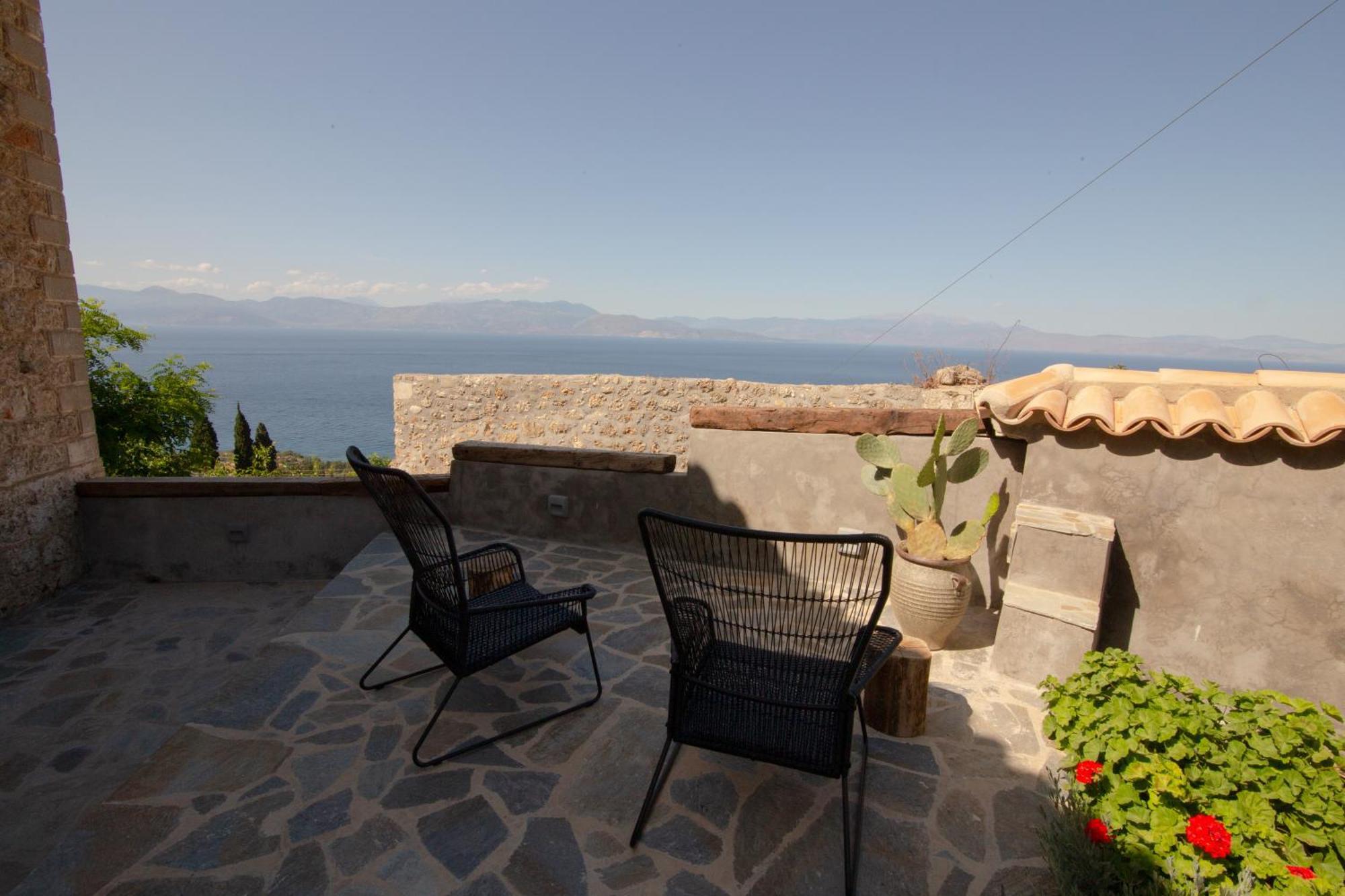 Fteri Stone House In Platanos, Akrata Apartment Bagian luar foto